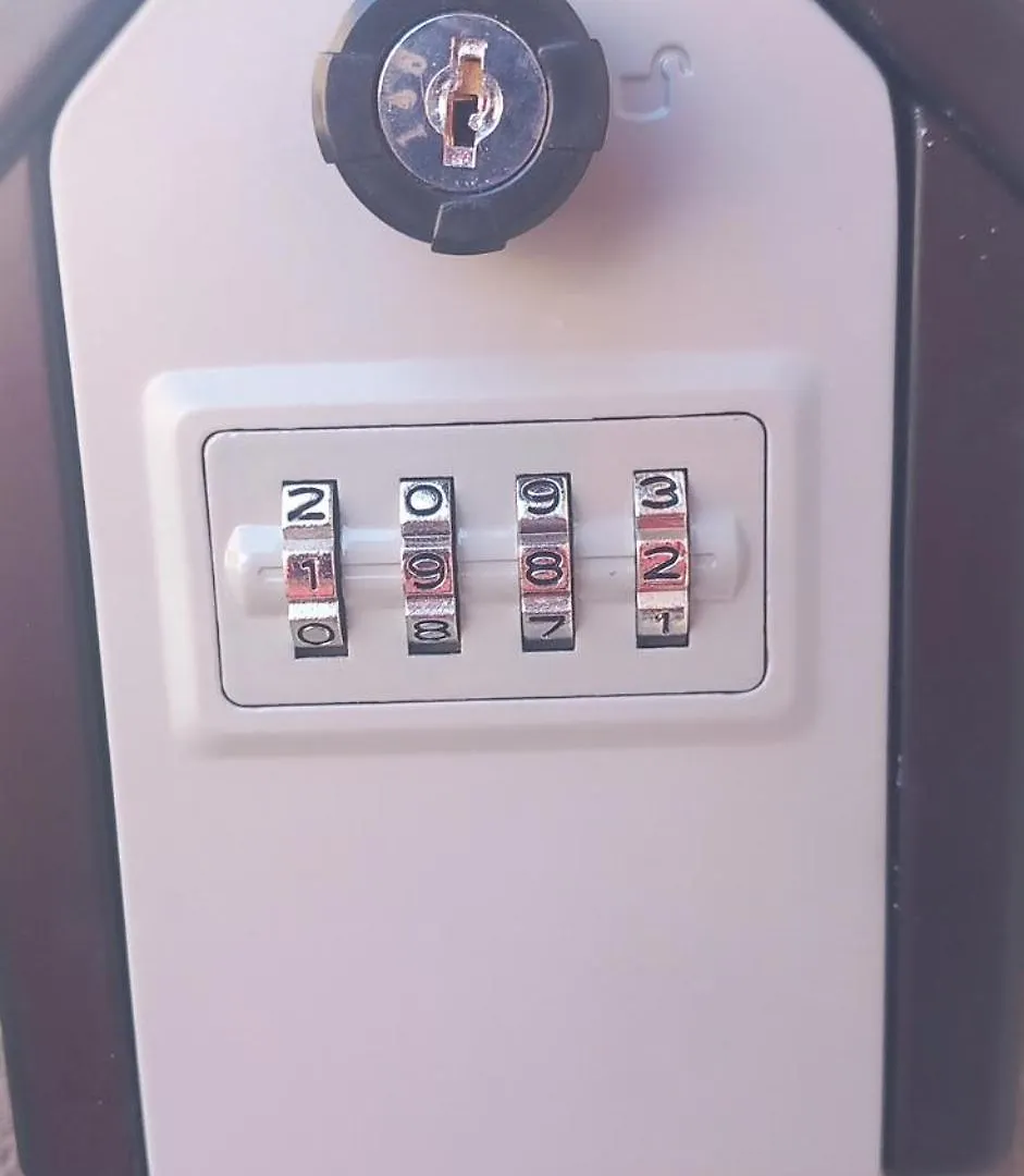 Vintage ,La Capsule Temporelle Wifi Draps Parking Publique Gratuit Apartment Thiers France