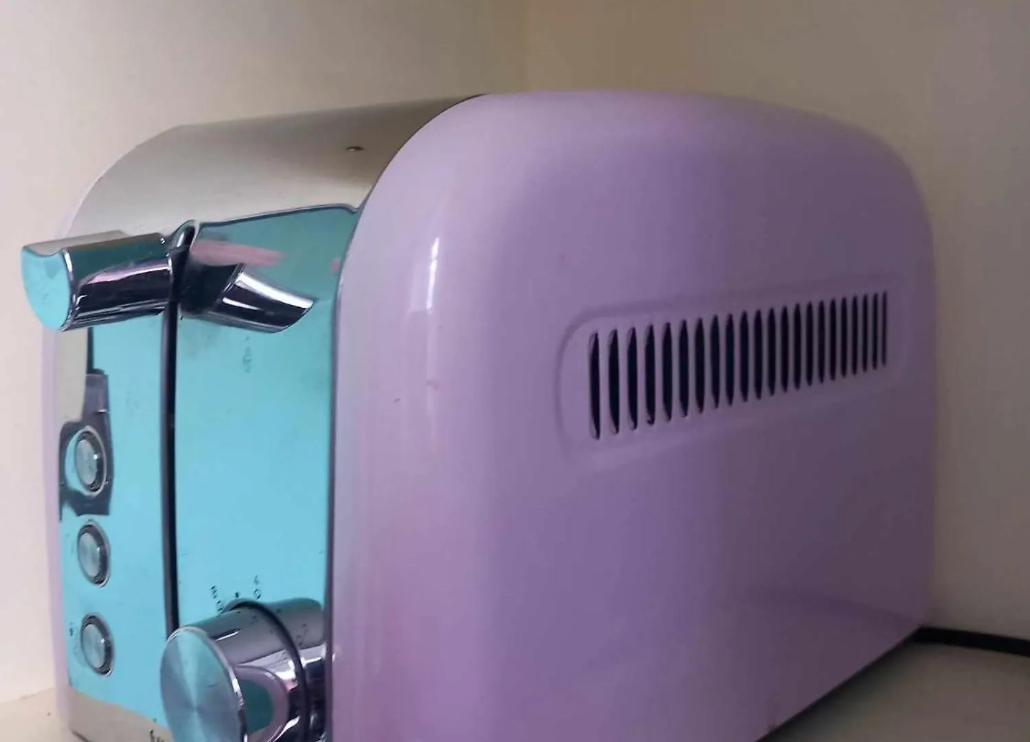Vintage ,La Capsule Temporelle Wifi Draps Parking Publique Gratuit Apartment Thiers